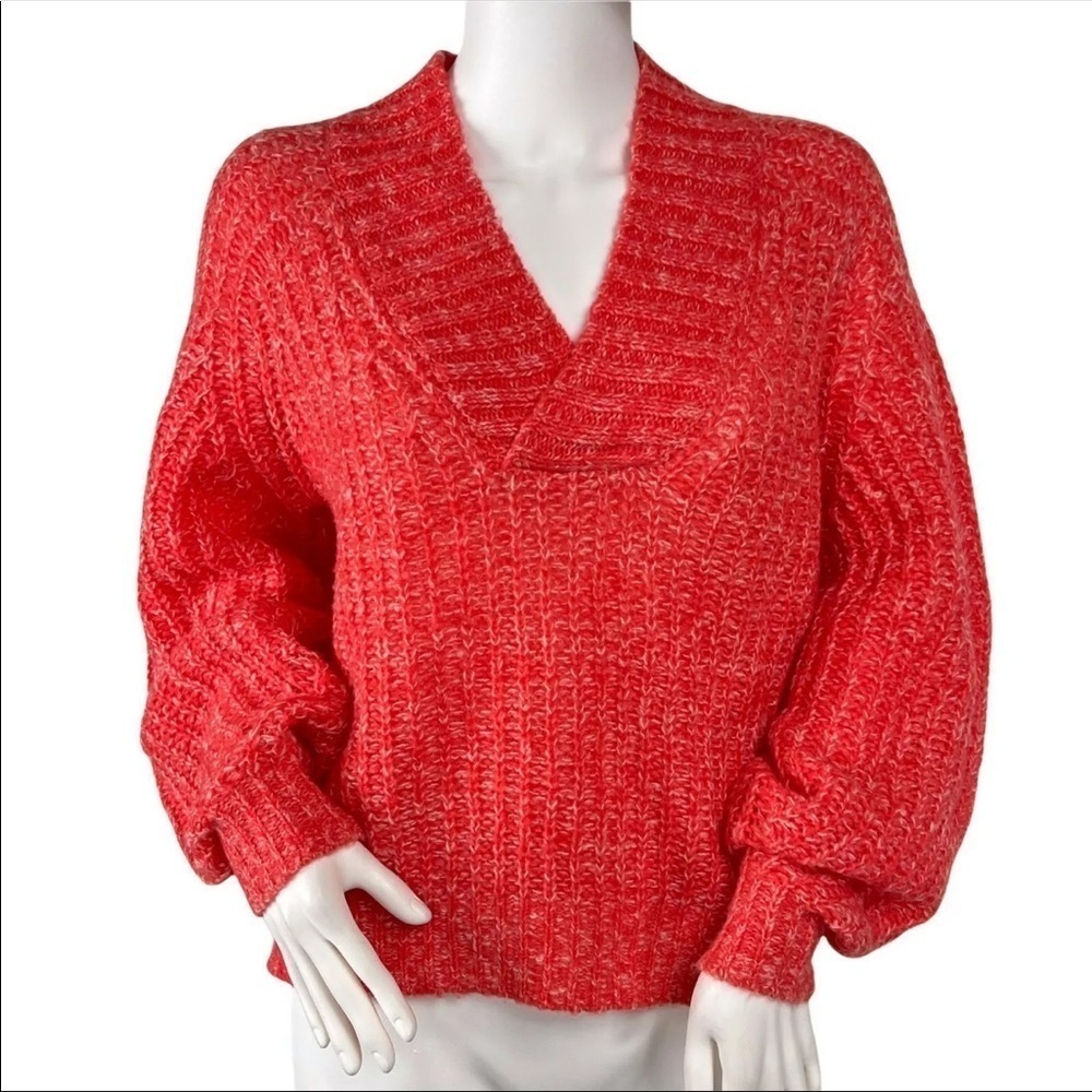 𝅺A Anthropologie Knit
